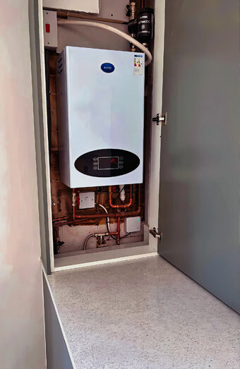 https://marangaroohotwater.com.au/uploads/2025/06/instant-hot-water-systems-44293.jpg